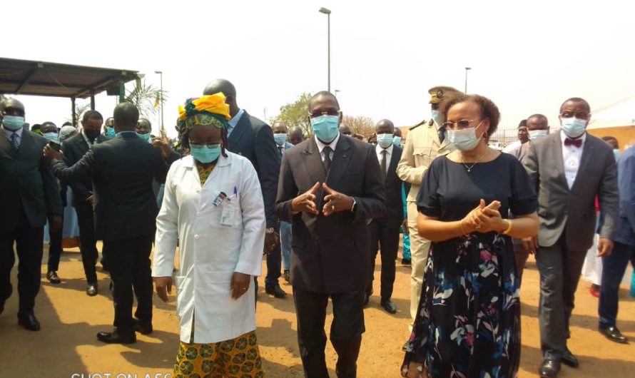 Santé Publique : le ministre Manaouda Malachie visite les installations techniques des formations sanitaires à Bertoua.