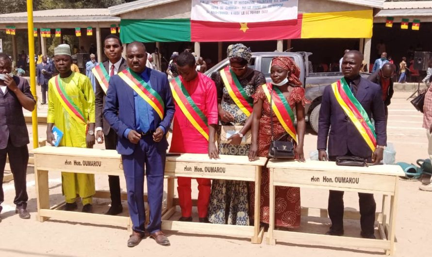 ACTIVITE PARLEMENTAIRE : L’Honorable député jeune Oumarou Abdoulaye offre 205 tables bancs aux lycées de KOZA Le député jeune de l’arrondissement de Koza dans le Mayo-Tsanaga à procéder il ya de cela quelques jours ,à la remise de don afin de booster l’éducation dans la localité.