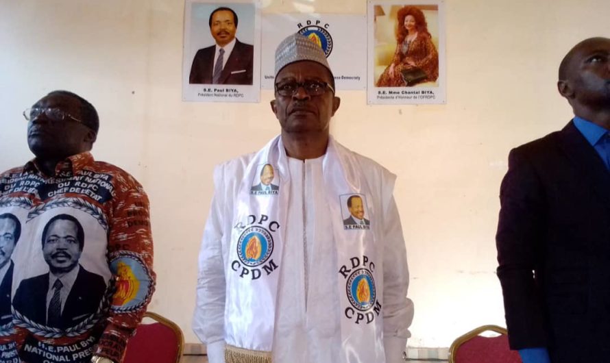 Haut-Nyong : Rentrée politique dans les rangs du parti de Paul Biya   Autour de Benjamin Amama Amama à Abong-Mbang le 18 mars dernier dans la permanence du parti, l’ensemble des 14 présidents des sections et organisations spécialisées.
